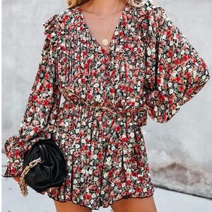 COPY - VICI Exclusive Floral Romper Size S